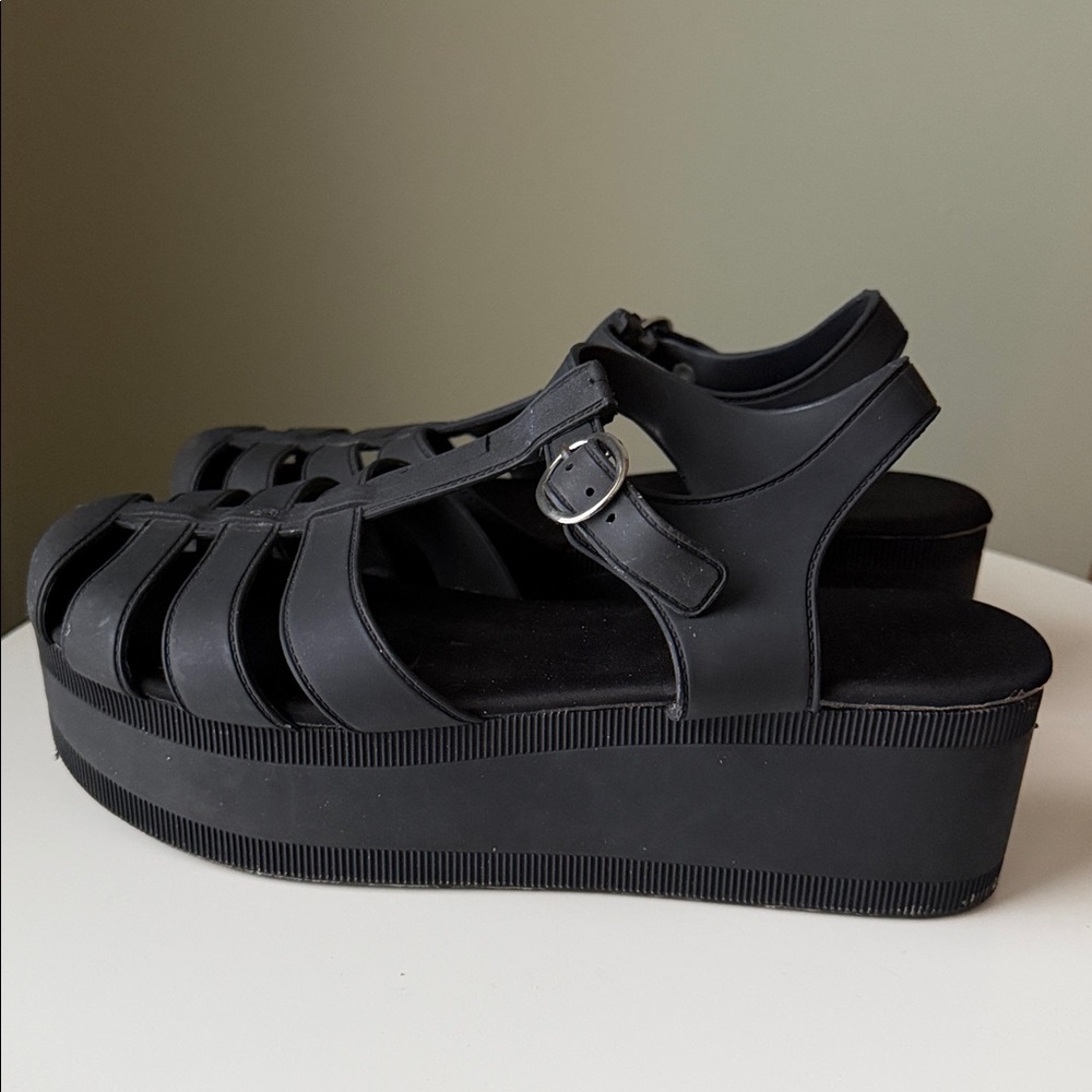 Jeffrey Campbell Candied Black Matte Chunky Platform Sturdy T-Strap Fisherman - Picture 4 of 16